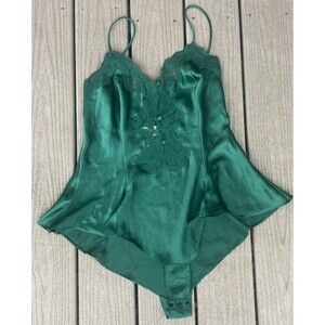90’s VTG Victoria’s Secret Emerald Green Satin Lace Teddy Bodysuit L Snap